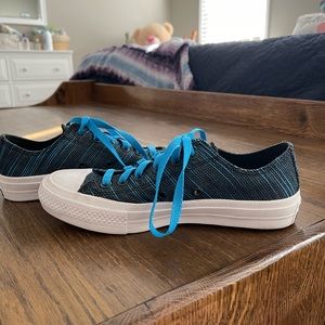 Low top all star Chuck Taylor IIs